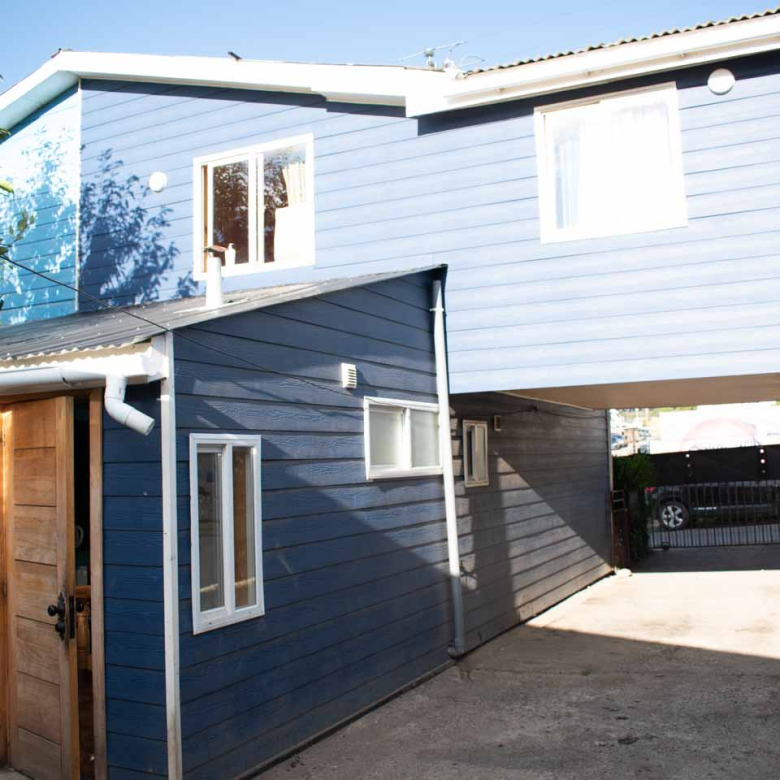 Vendo casa con tres dormitorios