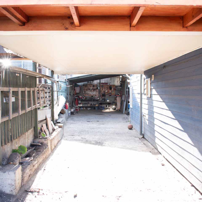Vendo casa con tres dormitorios