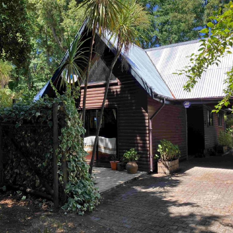 CASA AMOBLADA – EN PUCON – A 10 MINUTOS DEL CENTRO