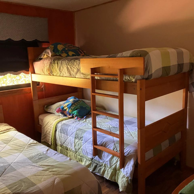 CASA AMOBLADA – EN PUCON – A 10 MINUTOS DEL CENTRO
