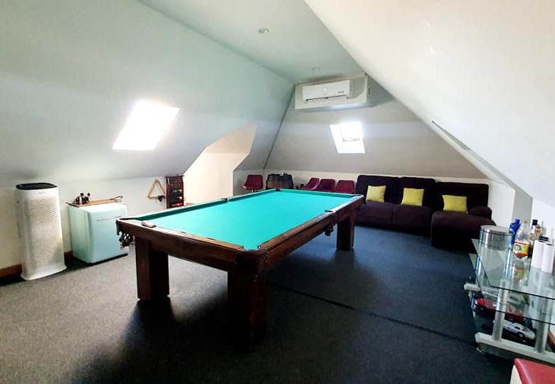 Espectacular Casa de 3 pisos – 4 habitaciones – con Piscina – en Temuco