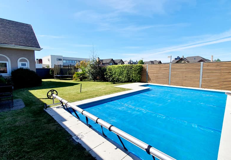 Espectacular Casa de 3 pisos – 4 habitaciones – con Piscina – en Temuco