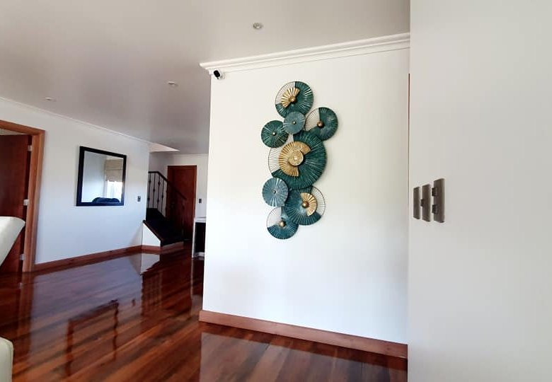 Espectacular Casa de 3 pisos – 4 habitaciones – con Piscina – en Temuco