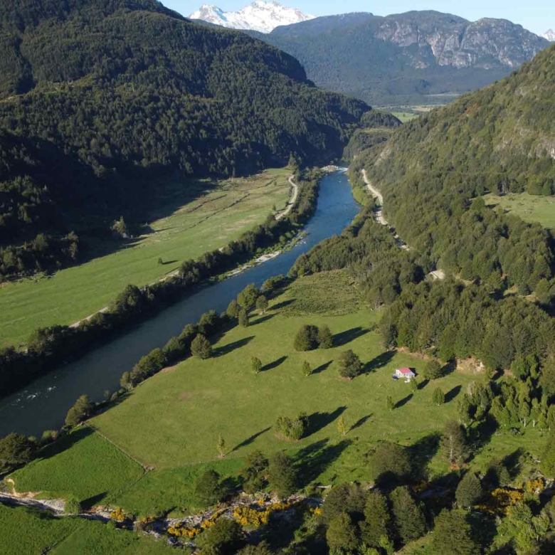 Refugio del Alba – Vive la Patagonia Profunda con Acceso Privilegiado al Río Cisnes